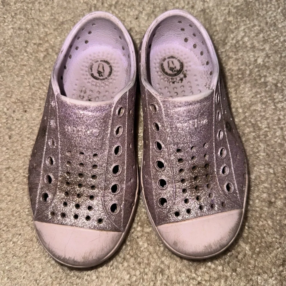 Native Shoes Toddler Glitter Slip-On Sneakers Purple Sparkle C7 Lightweight